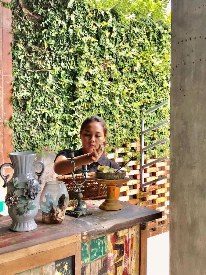 A7 Guesthouse Canggu Buitenkant foto