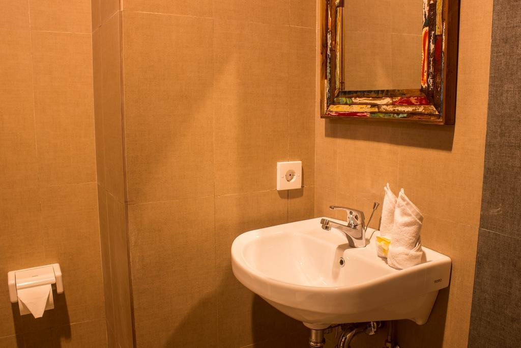 A7 Guesthouse Canggu Buitenkant foto