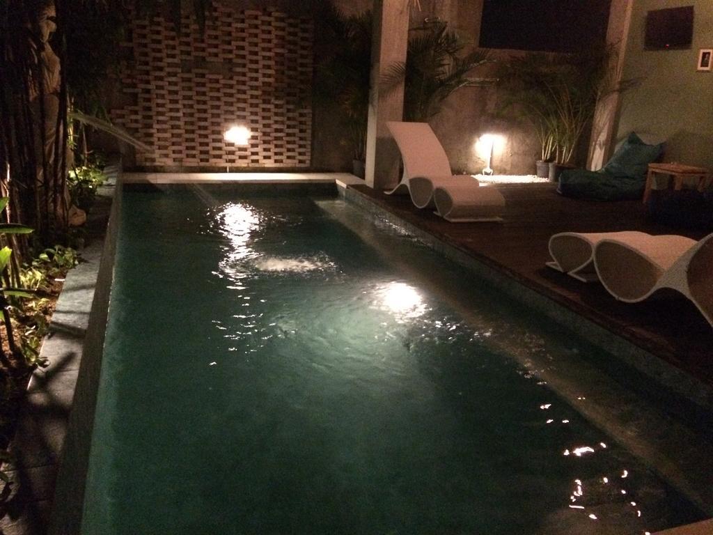 A7 Guesthouse Canggu Buitenkant foto